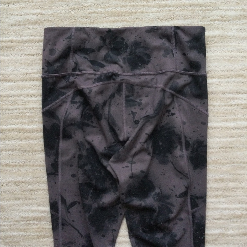 Athleta Rainier Reflective Pattern Tight #487750 … - image 8